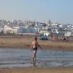 דירה Helle Und Geraeumige In Conil By Interhome *