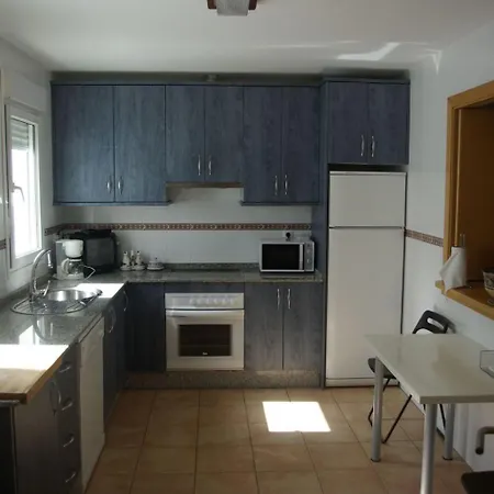 דירה Helle Und Geraeumige In Conil By Interhome