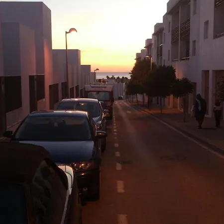 דירה Helle Und Geraeumige In Conil By Interhome
